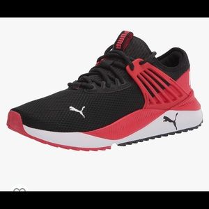 Like new puma Sneakers 10.5